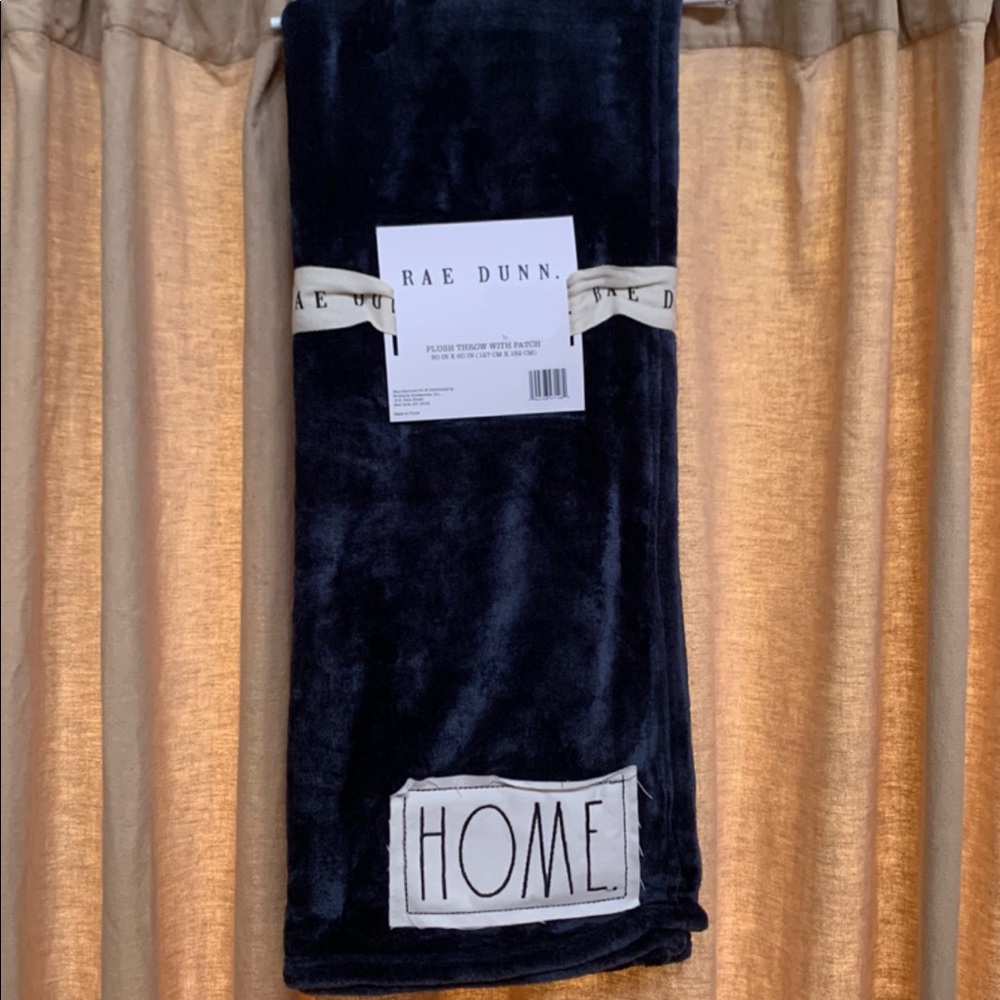 Rae Dunn HOME blanket